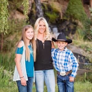 Meet your Posher, Joelle